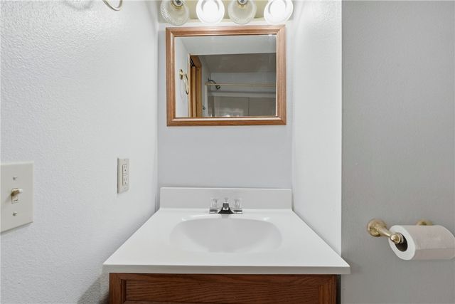 59 Applecross Lane, Bella Vista, AR 72715