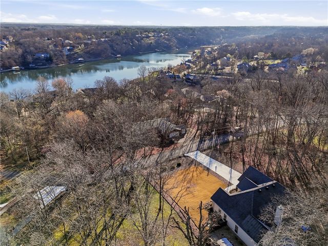 59 Applecross Lane, Bella Vista, AR 72715