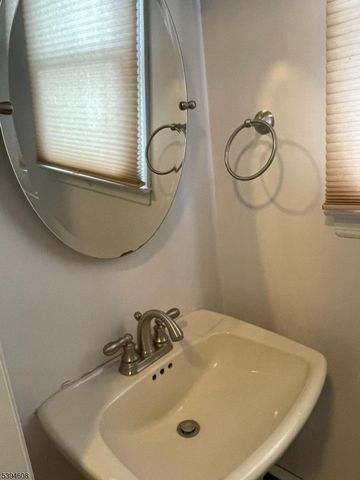 24 Alpine Ln, West Milford Twp., NJ 07480