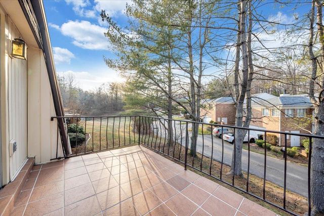 3400 Kim Ct Apt A20, Roanoke, VA 24018