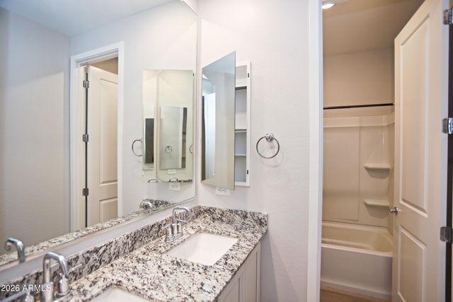 3855 S MCQUEEN Road 110, Chandler, AZ 85286