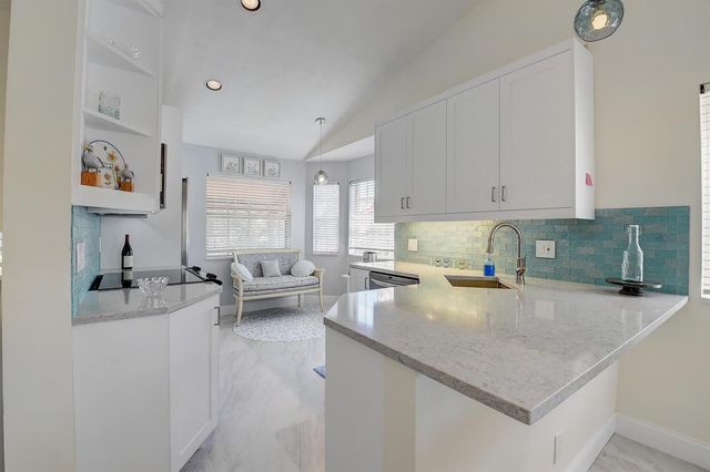 7657 LEXINGTON CLUB Boulevard C, Delray Beach, FL 33446