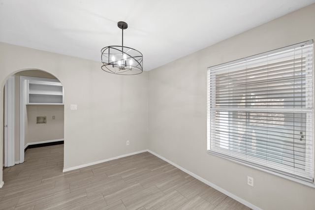 2001 San Jacinto Drive, Arlington, TX 76012