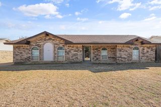 2001 San Jacinto Drive, Arlington, TX 76012