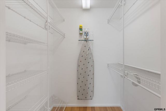 2921 S 122 Street, Omaha, NE 68144