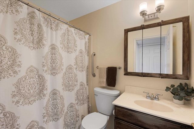 2921 S 122 Street, Omaha, NE 68144