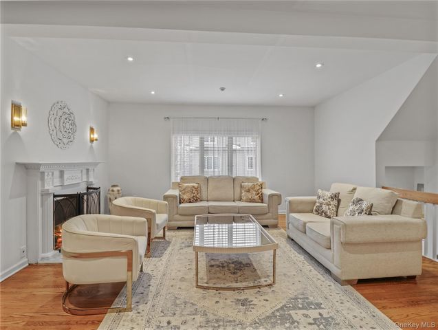 15 Leif Boulevard, Congers, NY 10920