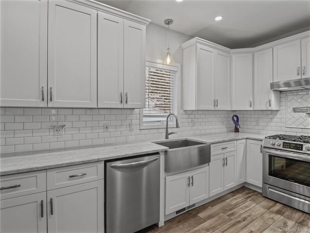 15 Leif Boulevard, Congers, NY 10920