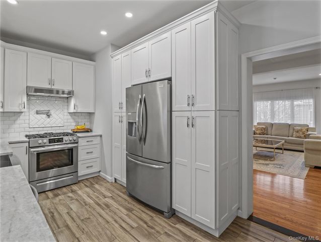 15 Leif Boulevard, Congers, NY 10920