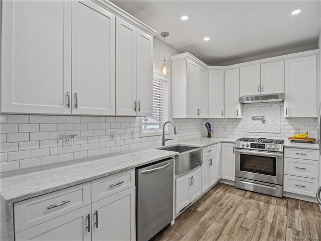 15 Leif Boulevard, Congers, NY 10920