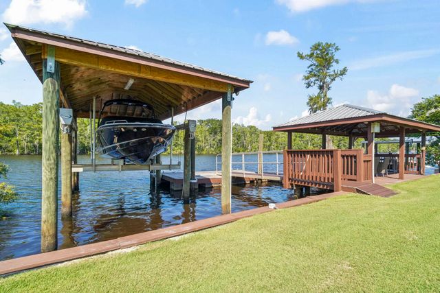 480 River Front N, Conway, SC 29527