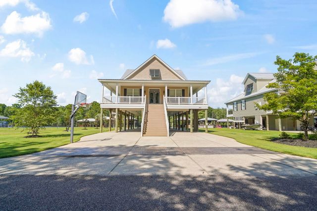 480 River Front N, Conway, SC 29527