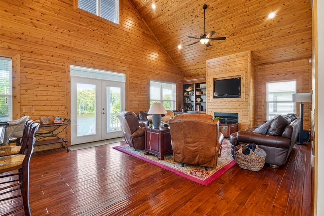 480 River Front N, Conway, SC 29527