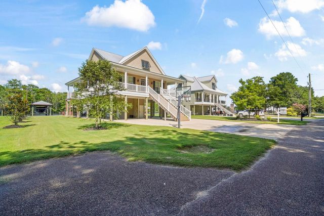 480 River Front N, Conway, SC 29527