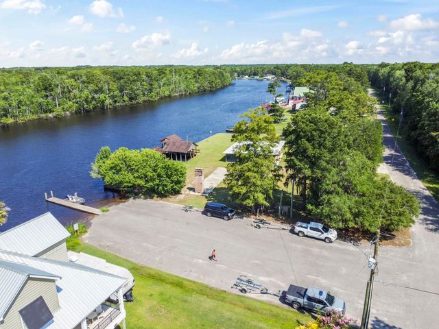 480 River Front N, Conway, SC 29527