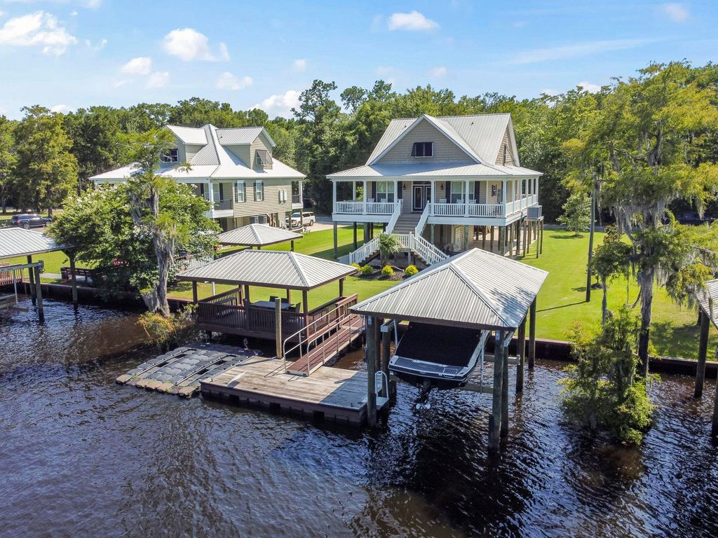 480 River Front N, Conway, SC 29527