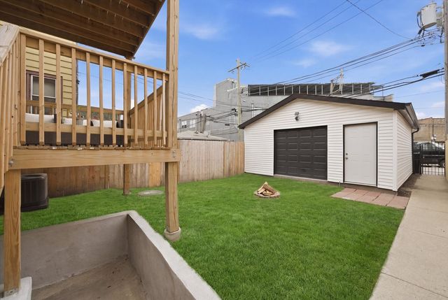 2721 N Western Avenue, Chicago, IL 60647