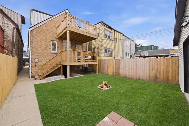 2721 N Western Avenue, Chicago, IL 60647