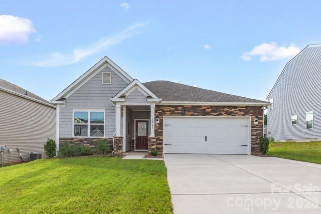 3865 Maxwell Henry Lane NW, Conover, NC 28613