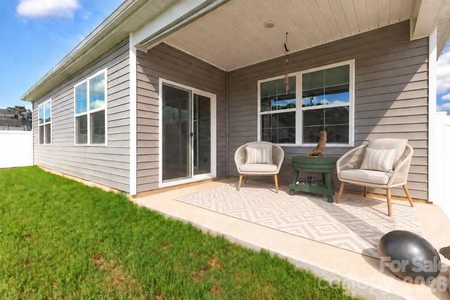 3865 Maxwell Henry Lane NW, Conover, NC 28613
