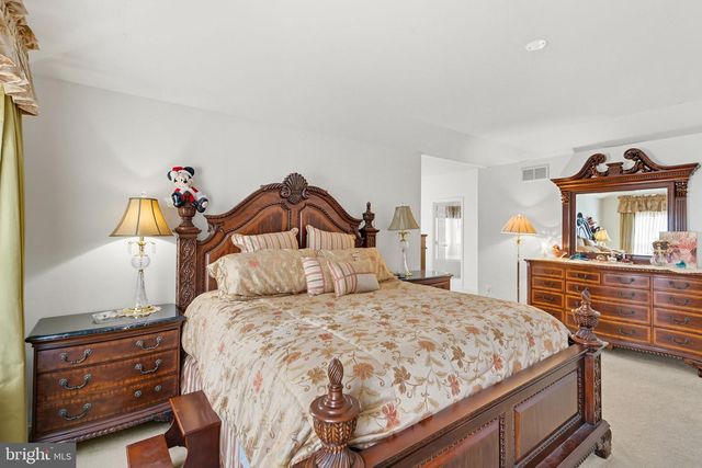 106 DAFFODIL DR, East Stroudsburg, PA 18301