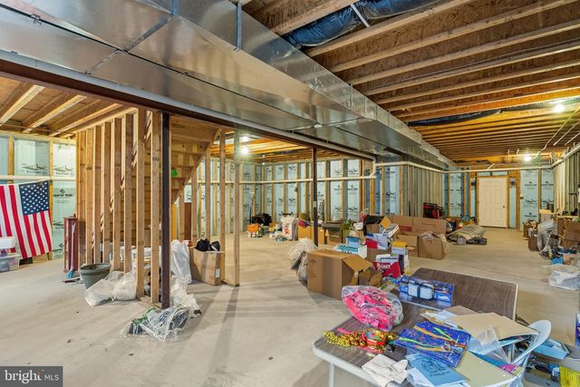 106 DAFFODIL DR, East Stroudsburg, PA 18301