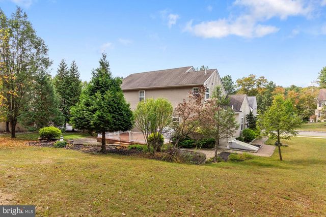 106 DAFFODIL DR, East Stroudsburg, PA 18301