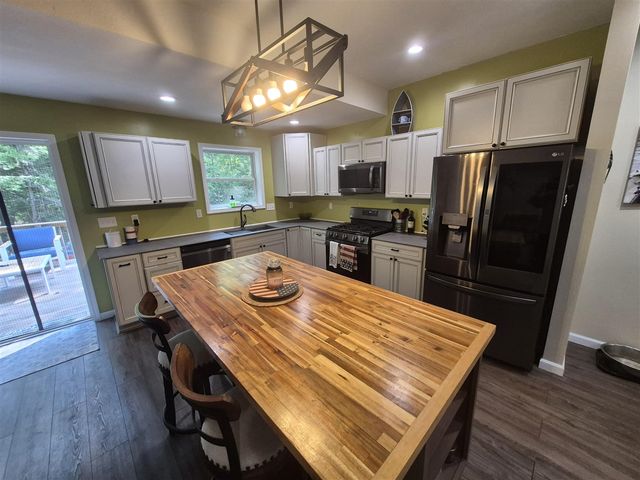 2990 N Lincoln Road, Ludington, MI 49431