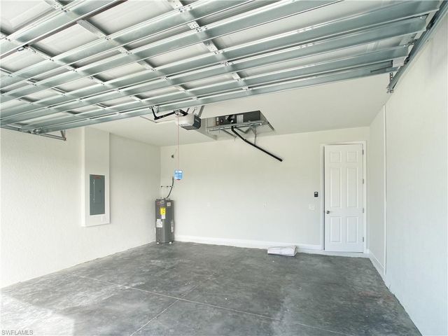 2005 SW 2nd TER, Cape Coral, FL 33991