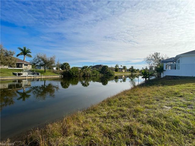 2005 SW 2nd TER, Cape Coral, FL 33991
