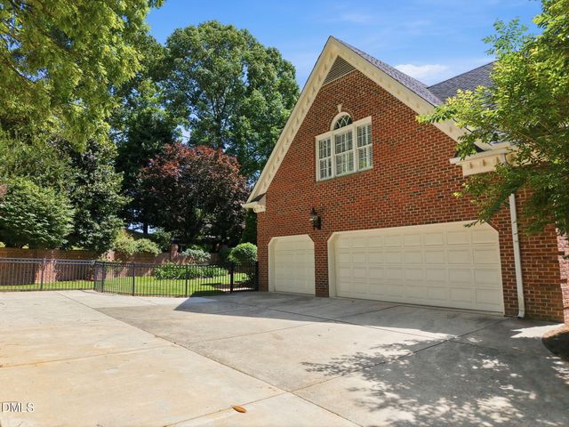 6324 Wakefalls Drive, Wake Forest, NC 27587