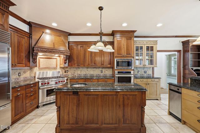6324 Wakefalls Drive, Wake Forest, NC 27587