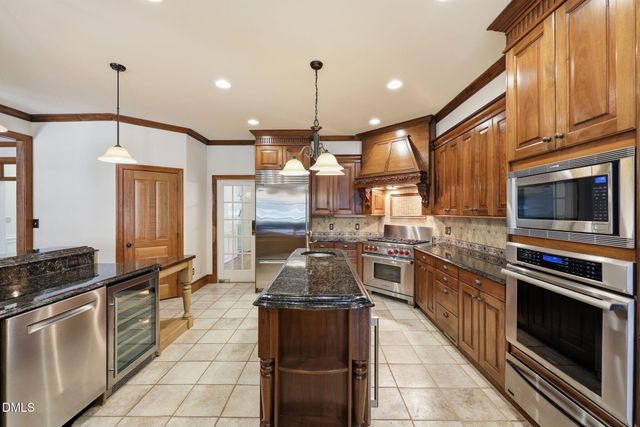 6324 Wakefalls Drive, Wake Forest, NC 27587