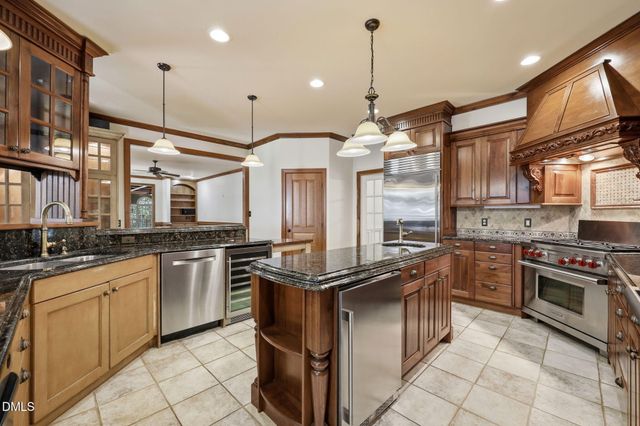 6324 Wakefalls Drive, Wake Forest, NC 27587