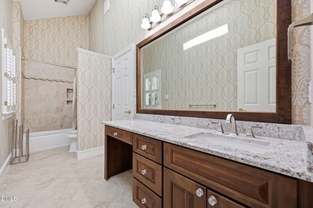 6324 Wakefalls Drive, Wake Forest, NC 27587