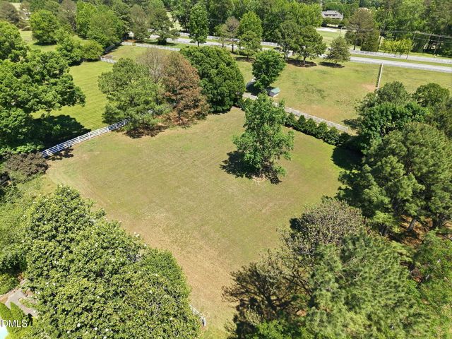 6324 Wakefalls Drive, Wake Forest, NC 27587