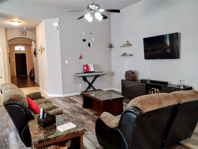 8404 Whistling Duck Drive, Fort Worth, TX 76118