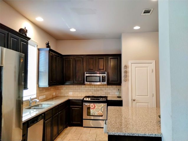 8404 Whistling Duck Drive, Fort Worth, TX 76118