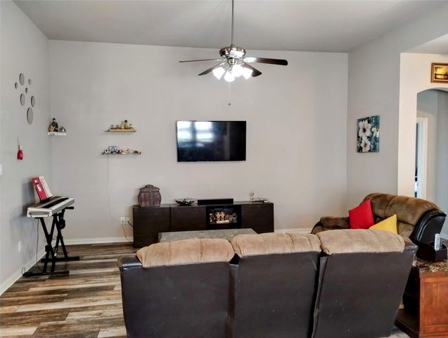 8404 Whistling Duck Drive, Fort Worth, TX 76118