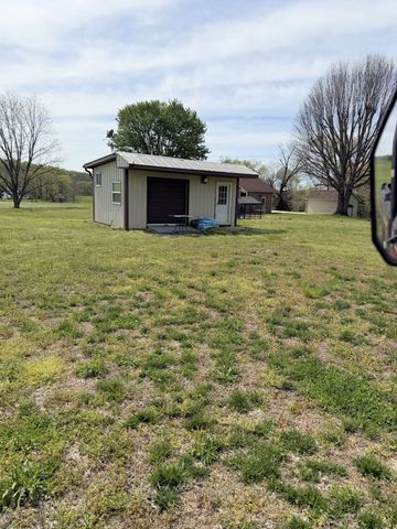 1931 Hwy 82S, S, Shelbyville, TN 37160