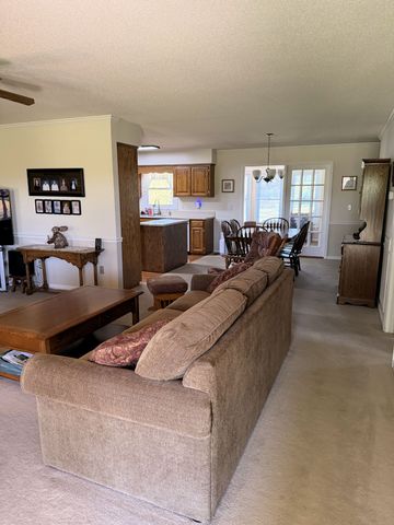 1931 Hwy 82S, S, Shelbyville, TN 37160