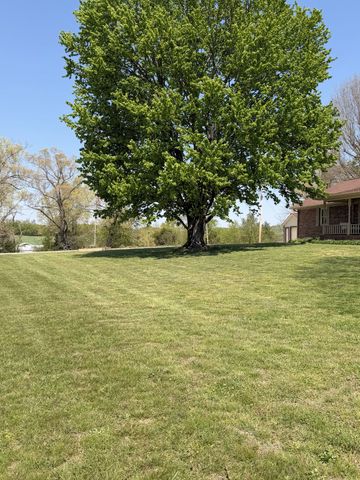 1931 Hwy 82S, S, Shelbyville, TN 37160