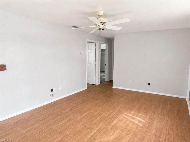 406 San Diego ST, North Fort Myers, FL 33903