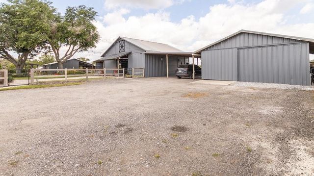 812 JAMESON ROAD, Lithia, FL 33547