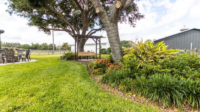 812 JAMESON ROAD, Lithia, FL 33547