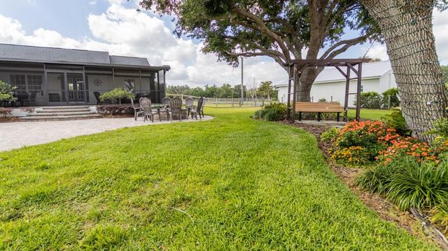 812 JAMESON ROAD, Lithia, FL 33547