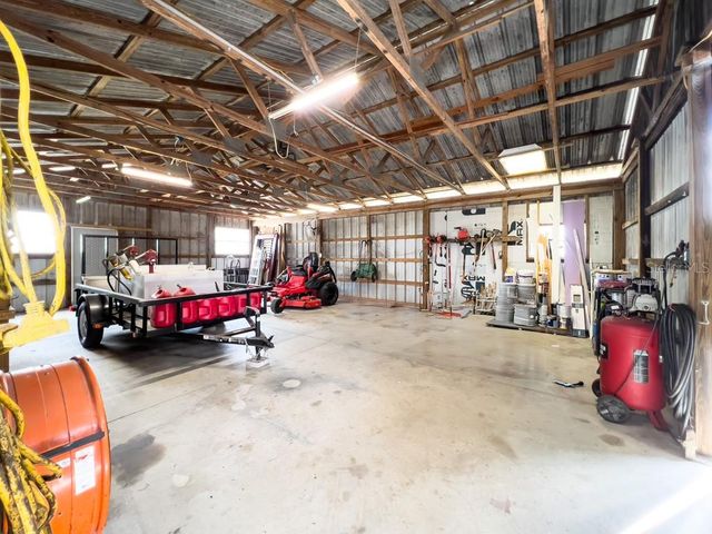 812 JAMESON ROAD, Lithia, FL 33547