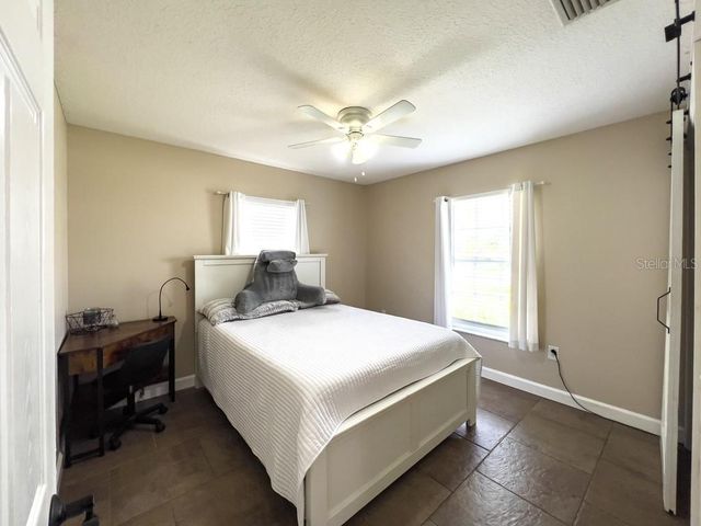 812 JAMESON ROAD, Lithia, FL 33547
