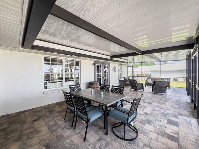 812 JAMESON ROAD, Lithia, FL 33547
