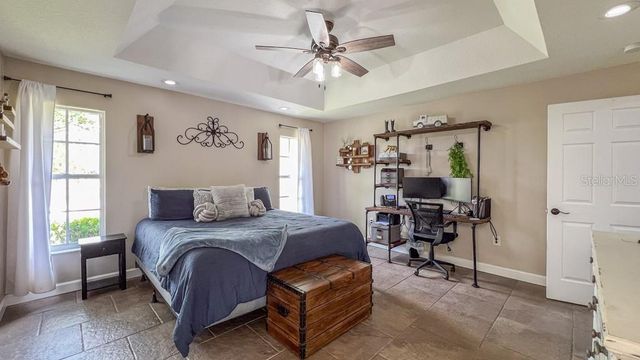 812 JAMESON ROAD, Lithia, FL 33547